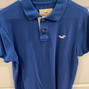 Hollister size large short sleeved shirt